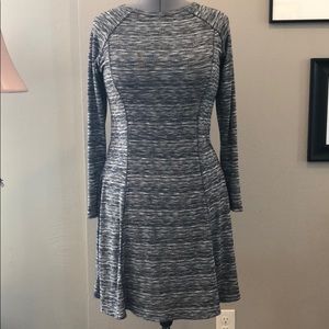 Yellow chair black and white dress lg